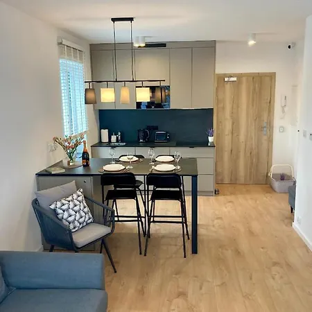 Nr 10 - Wakacyjna 5 * Mielno (Koszalin)