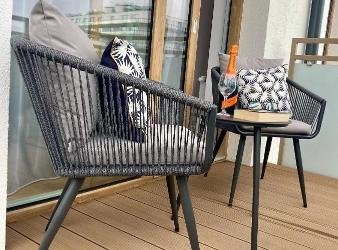 Apartment Nr 10 - Wakacyjna 5 *